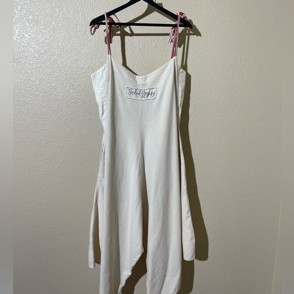 Sold  - Picture 2 of 8